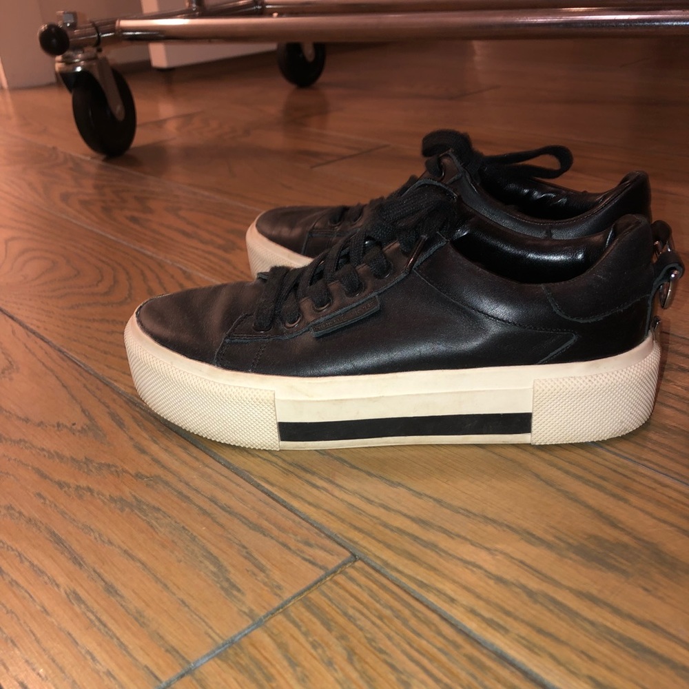 Kendall Kylie black platform sneakers